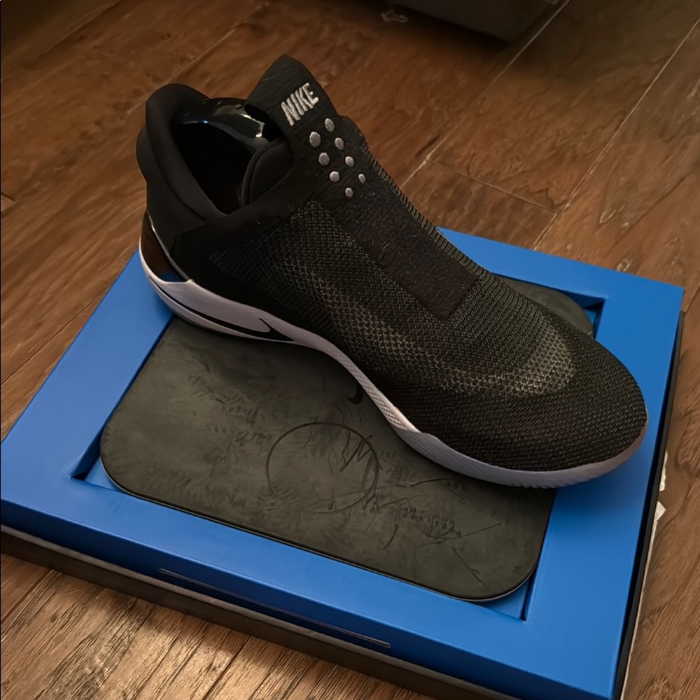 Nike Men's Black Athletic Shoes